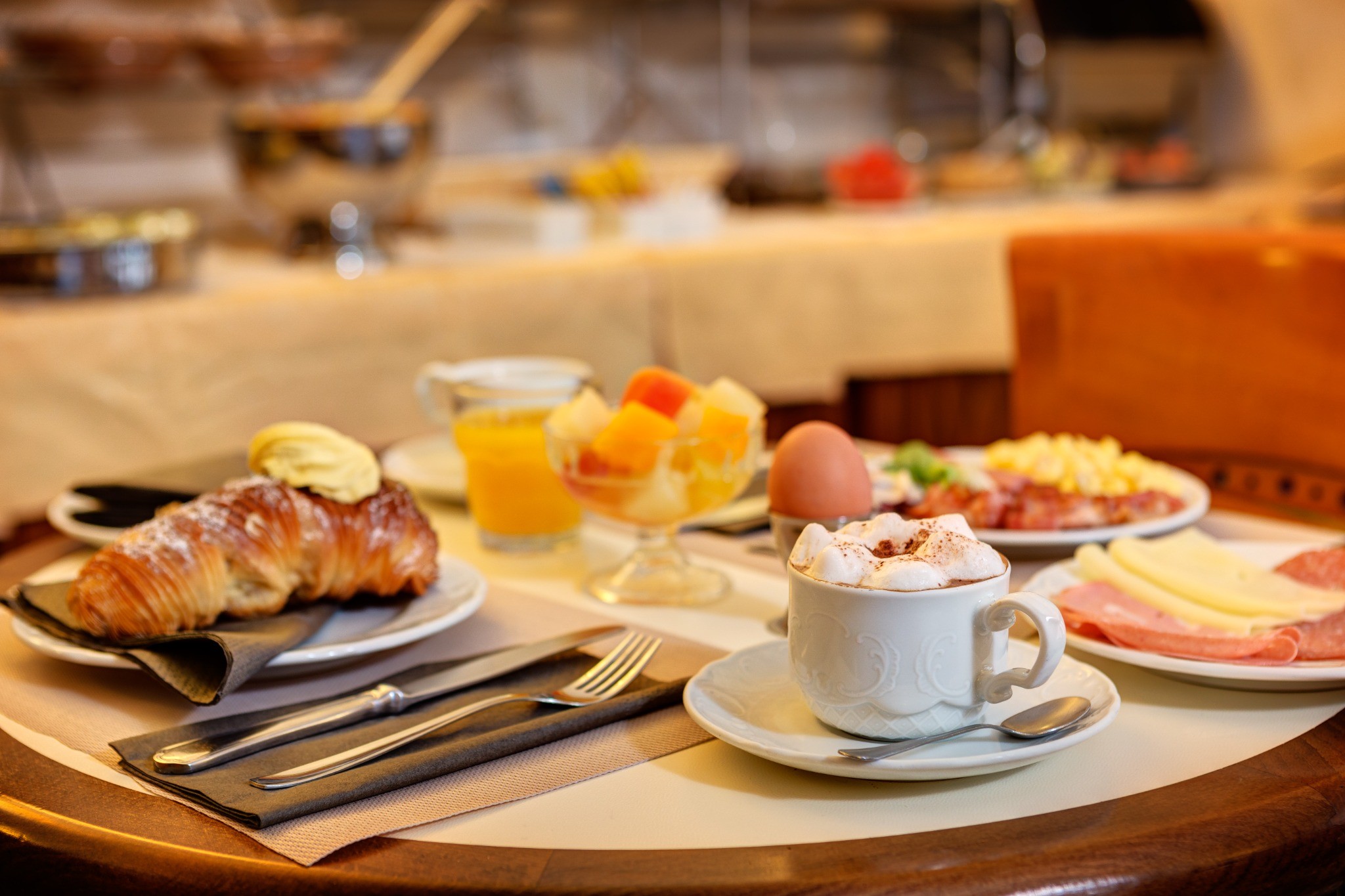 Italian cappuccino and breakfast